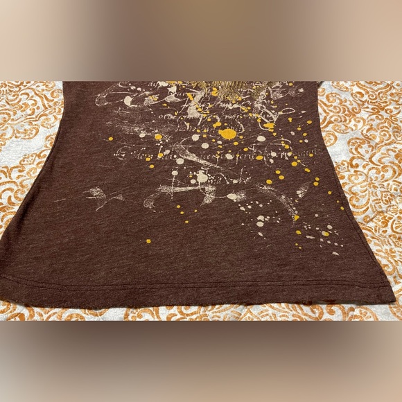 Graphic cotton tee T-shirt (Y2K) brown & metallic gold print - size: small - Picture 4 of 9